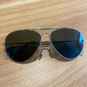 Gorgeous gold Celine aviator sunglasses with a cracked lens. Can be fixed!